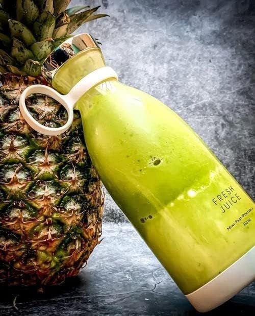 FreshBlend™ Portable Wireless Mini Juicer Bottle